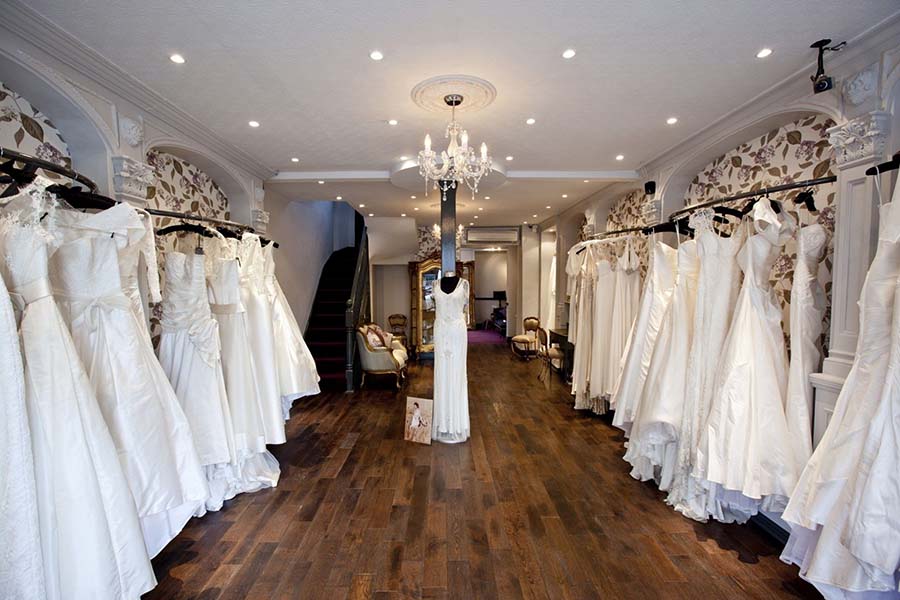9 اشتباهی که هنگام خرید لباس عروس مرتکب می‌شوید